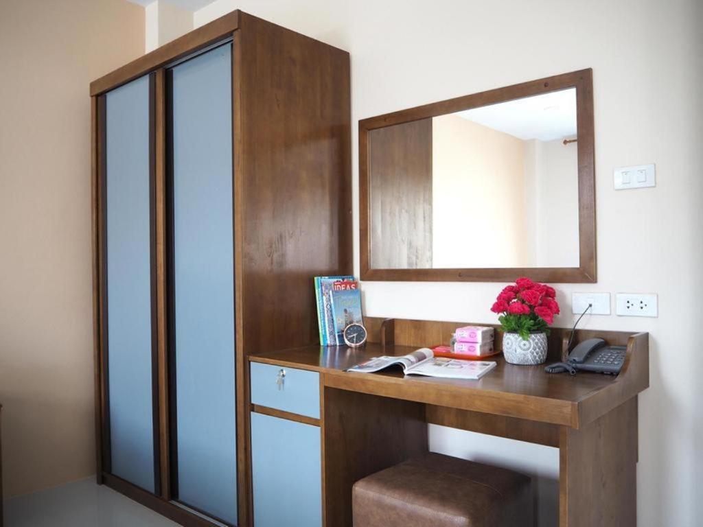 Regent Room Hotel Surat Thani Exterior foto