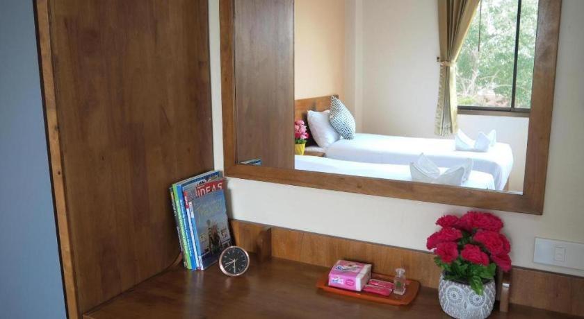 Regent Room Hotel Surat Thani Exterior foto